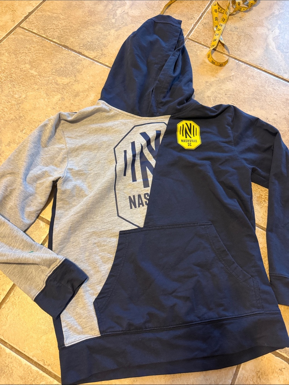 Nashville SC Two-Tone Navy & Heather Gray Hoodie. Kids sz14/16. Large.